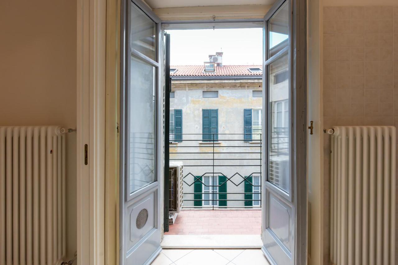Porta Torre Como Apartment - By Relais Di Giada Экстерьер фото