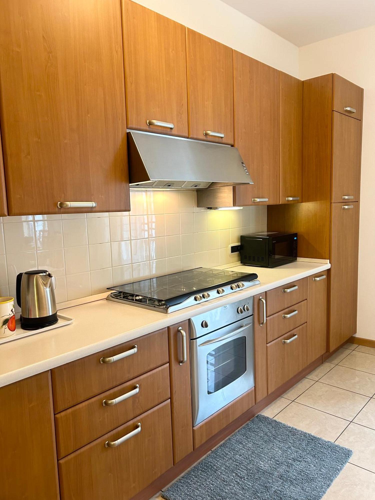 Porta Torre Como Apartment - By Relais Di Giada Экстерьер фото