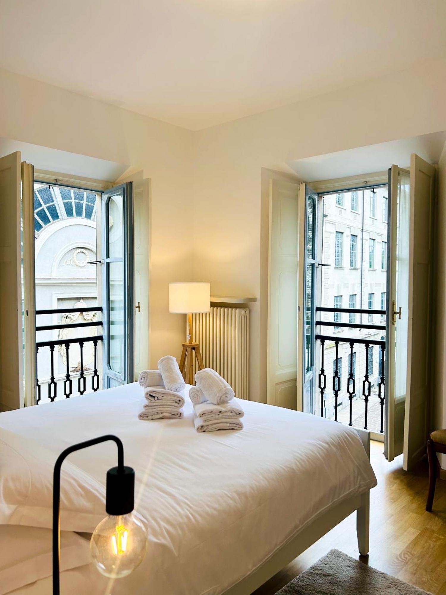 Porta Torre Como Apartment - By Relais Di Giada Экстерьер фото